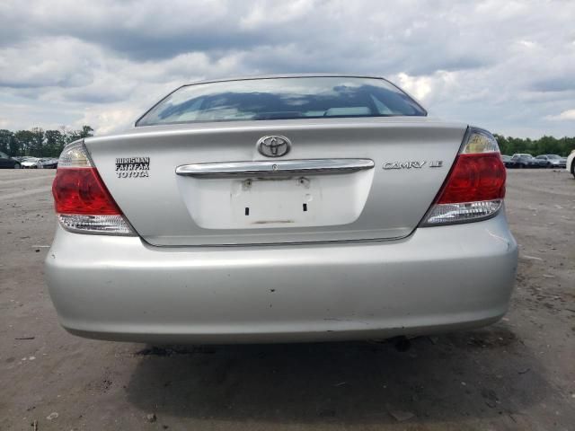 2005 Toyota Camry LE