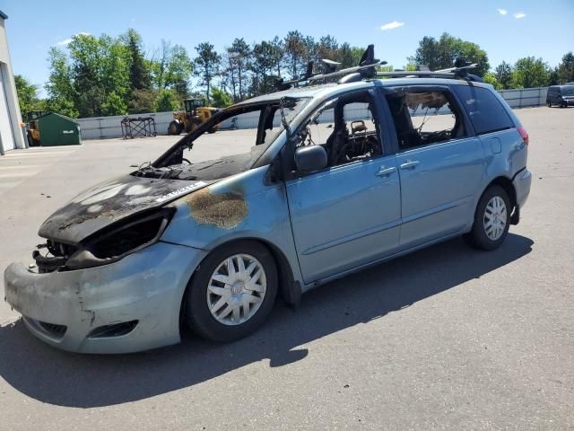 2008 Toyota Sienna CE