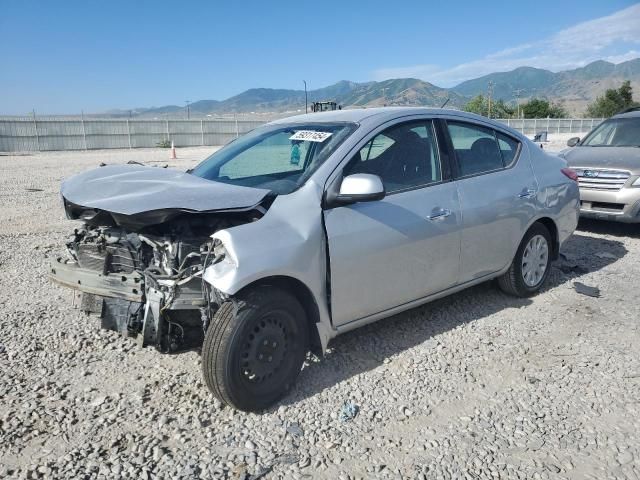 2013 Nissan Versa S