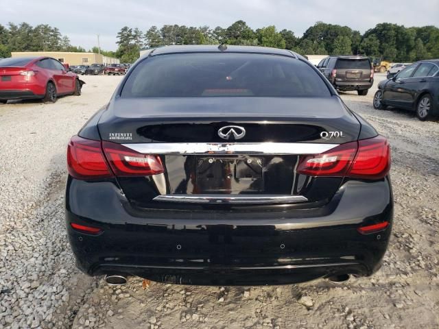 2016 Infiniti Q70 3.7