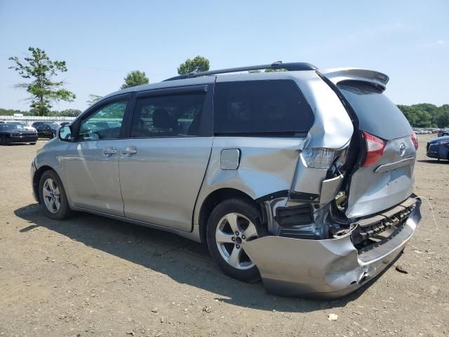 2015 Toyota Sienna LE