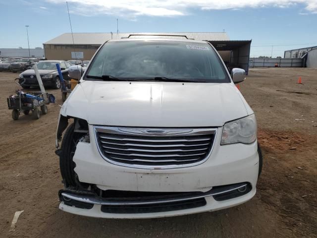 2012 Chrysler Town & Country Touring L