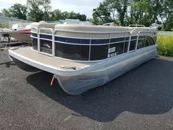 Bennche Vehiculos salvage en venta: 2015 Bennche Pontoon