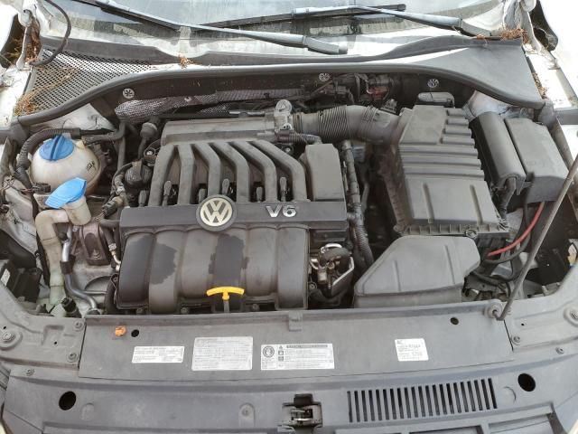 2012 Volkswagen Passat SEL