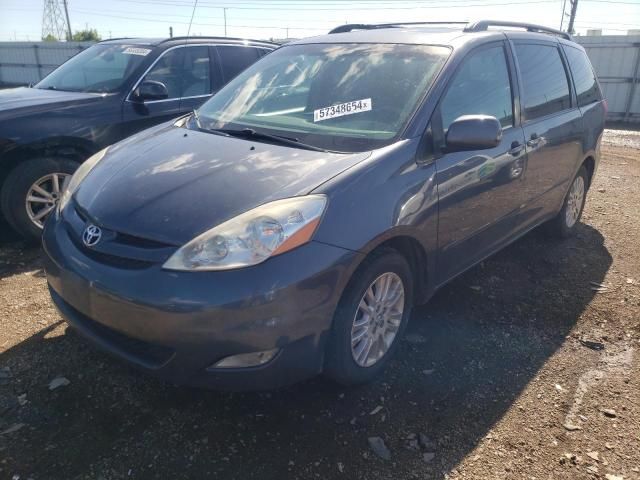 2009 Toyota Sienna XLE