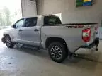 2016 Toyota Tundra Crewmax SR5