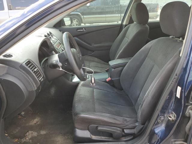 2010 Nissan Altima Base