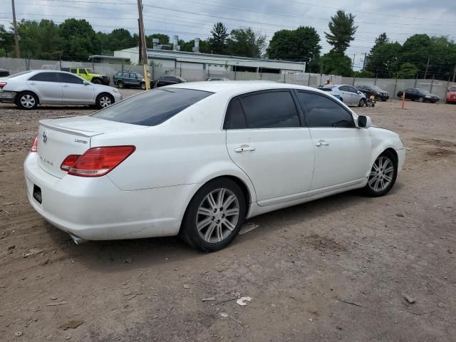 2005 Toyota Avalon XL