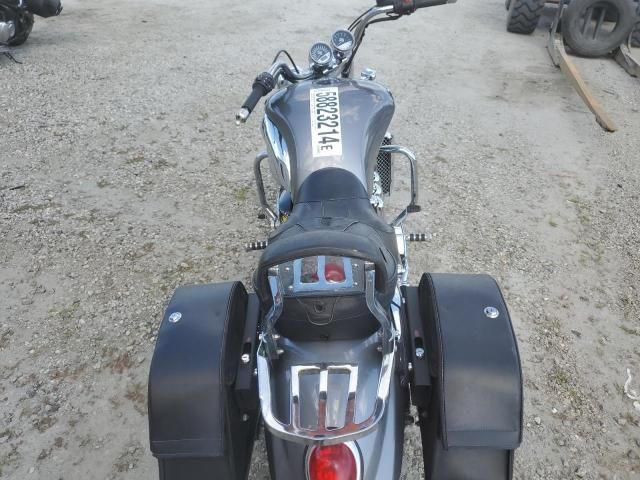 2005 Triumph 2005 Triumph Motorcycle Rocket III