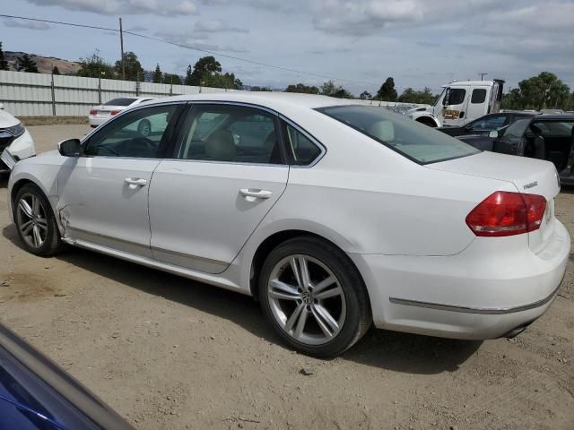 2012 Volkswagen Passat SEL