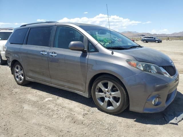 2014 Toyota Sienna Sport