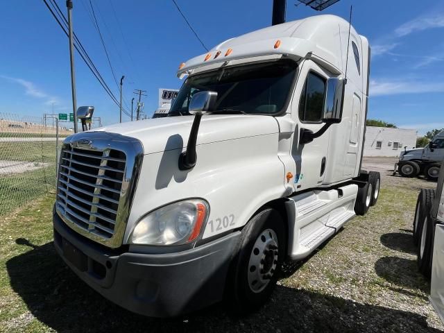 2012 Freightliner Cascadia 125