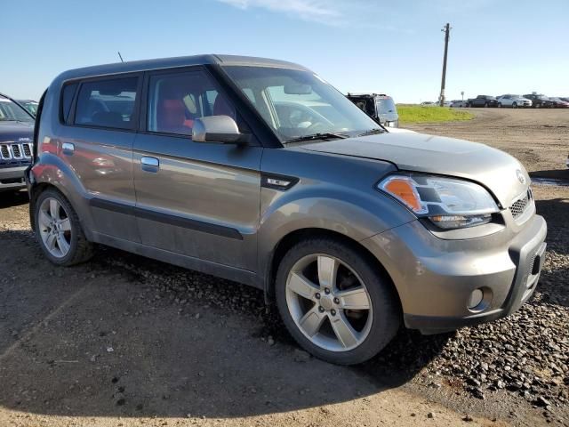 2010 KIA Soul +