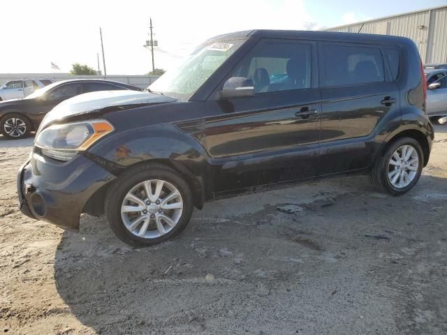 2013 KIA Soul +