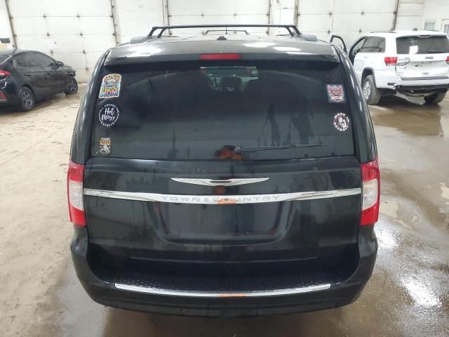 2014 Chrysler Town & Country Touring L