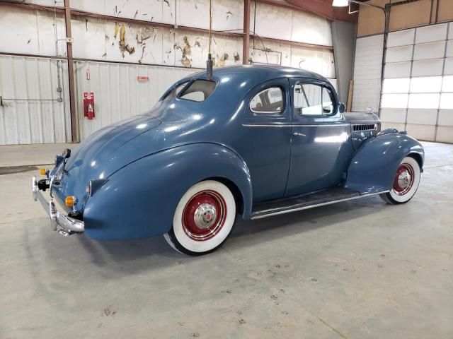 1940 Packard Coupe