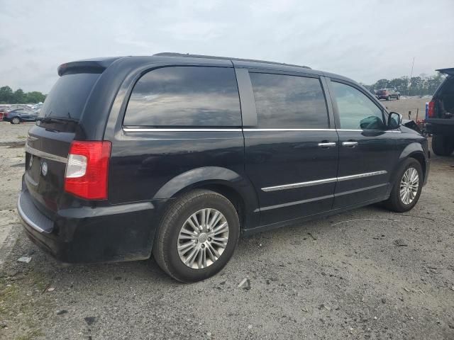 2015 Chrysler Town & Country Touring L