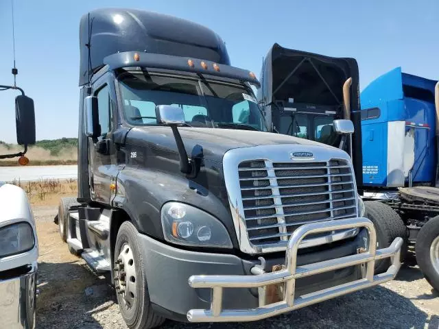 2017 Freightliner Cascadia 125