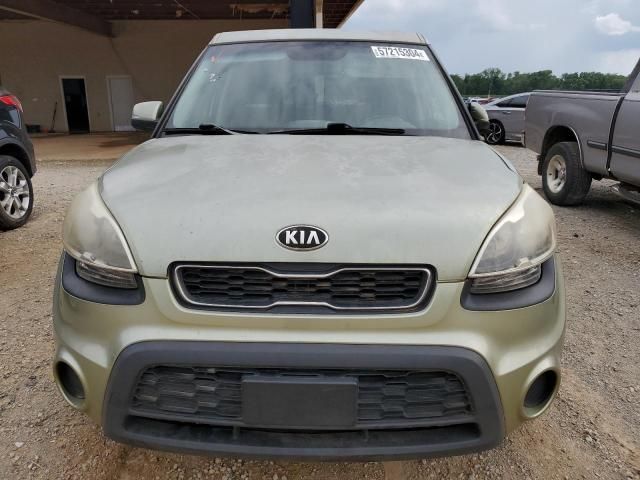 2013 KIA Soul +