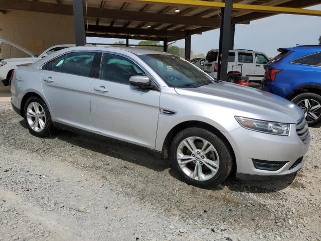 2018 Ford Taurus SEL