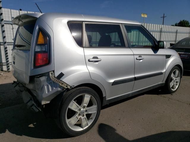 2011 KIA Soul +