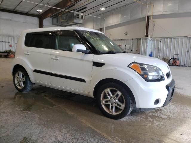 2011 KIA Soul +