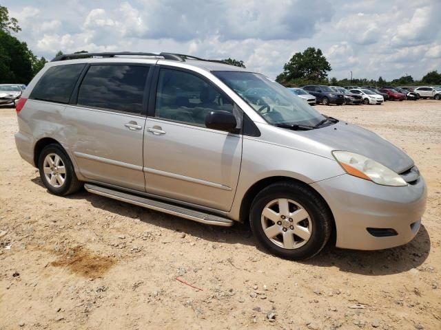 2009 Toyota Sienna CE