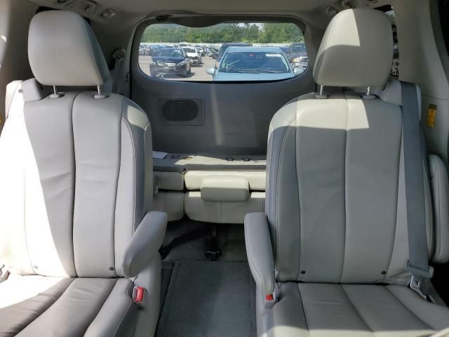 2014 Toyota Sienna XLE