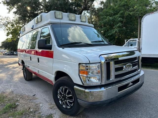 2003 Ford Econoline E350 Super Duty Van