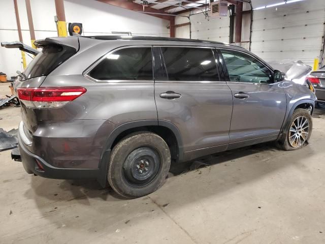 2018 Toyota Highlander SE