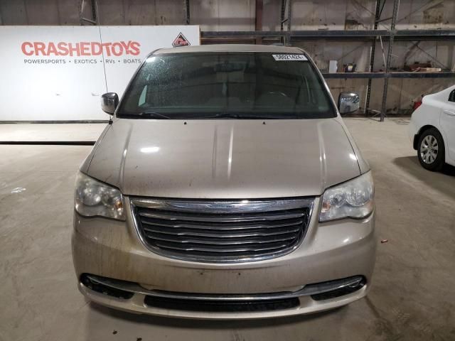 2012 Chrysler Town & Country Touring L