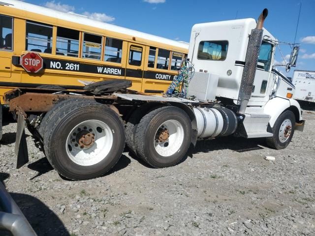 2016 Kenworth Construction T800