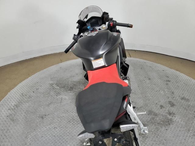 2021 Aprilia RS 660