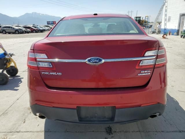 2014 Ford Taurus SEL