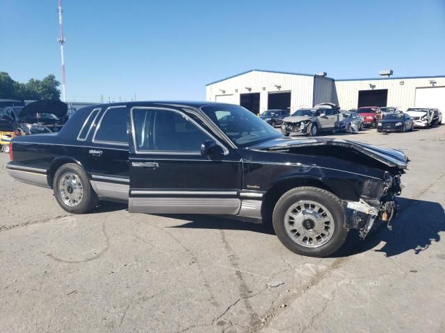 1997 Lincoln Town Car Signature