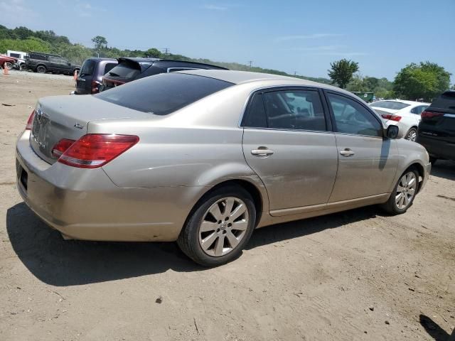 2005 Toyota Avalon XL