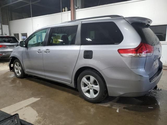 2011 Toyota Sienna LE