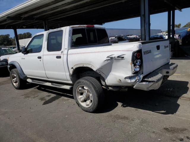 2000 Nissan Frontier Crew Cab XE