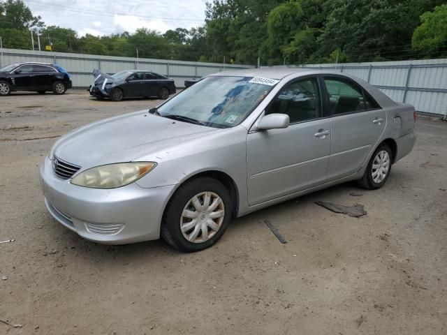 2005 Toyota Camry LE