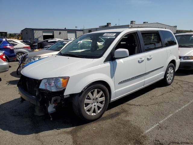 2016 Chrysler Town & Country Touring