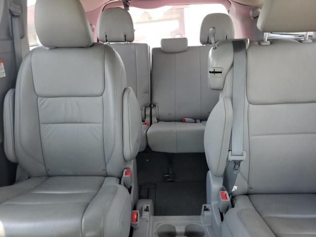 2016 Toyota Sienna XLE