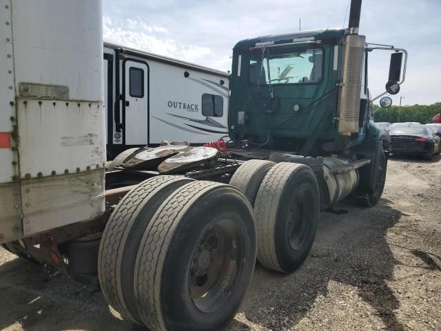 2007 Mack 600 CXN600