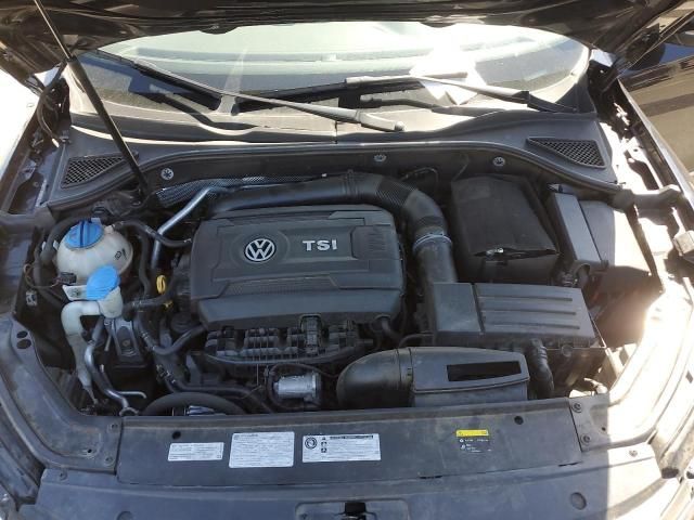 2017 Volkswagen Passat SE