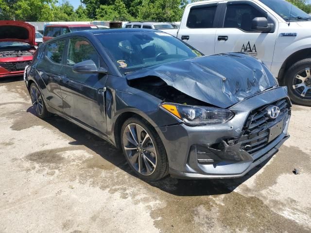 2019 Hyundai Veloster Base