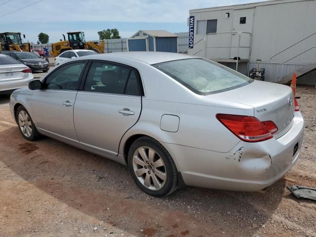 2005 Toyota Avalon XL