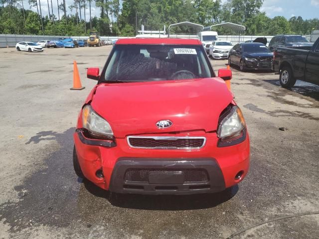 2010 KIA Soul +