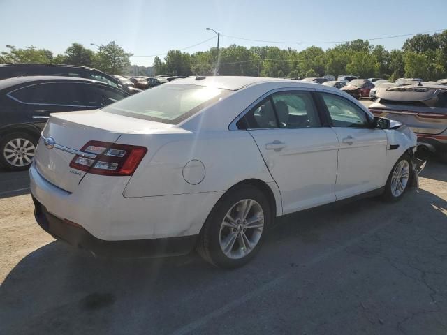 2016 Ford Taurus SE