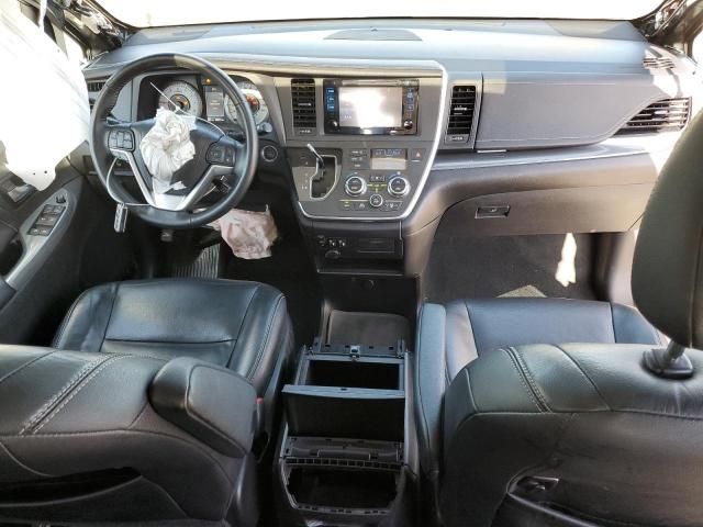 2015 Toyota Sienna Sport