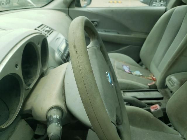 2004 Nissan Altima Base