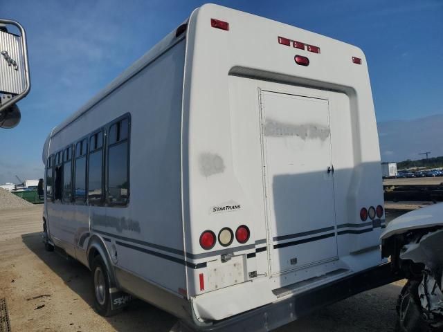 2009 Ford Econoline E450 Super Duty Cutaway Van